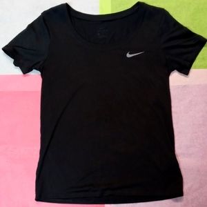 Woman's Nike Dri-Fit Black Tee Shirt Size Small